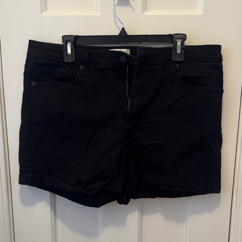 Universal Thread Black Jean Shorts